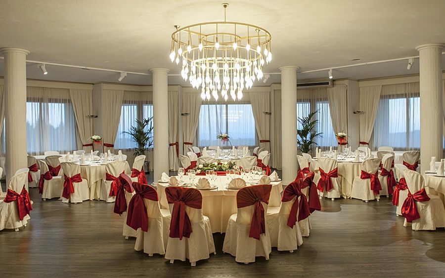 Hotel El Bruc Bagian luar foto