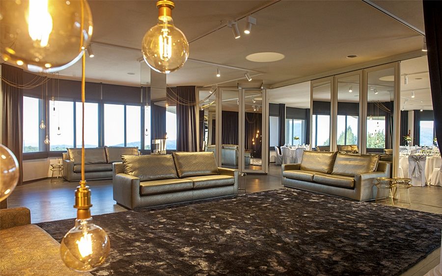 Hotel El Bruc Bagian luar foto